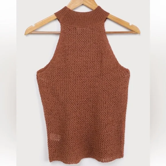 Lulus NWOT Loose Knit Sleeveless Mock Neck Top - Size S - Picture 5 of 5